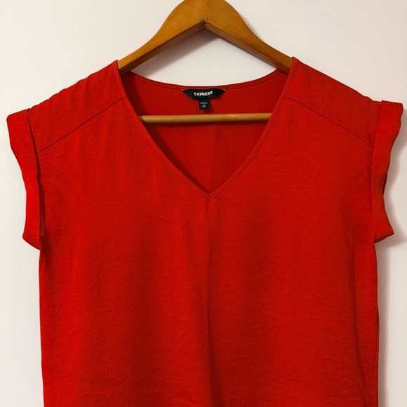 Express Bright Red V-Neck Cap Sleeve Tee - Picture 2 of 6